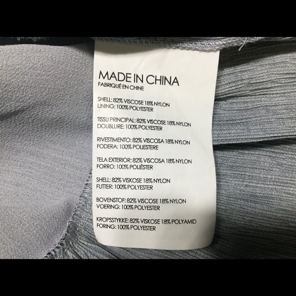 CLUB MONACO V- Neck blouse - Picture 5 of 6
